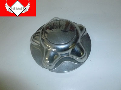 1998 Ford Expedition XLT - Center Hub Cap Cover